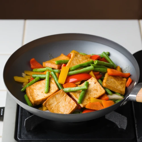 Mastering Tofu in Your Kitchen: Tips & Recipes for Cooking with Tofu